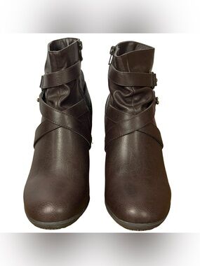 Levity Ankle Booties Women's Dark Brown  Strap Size 8 M~Side Zip Faux Leather